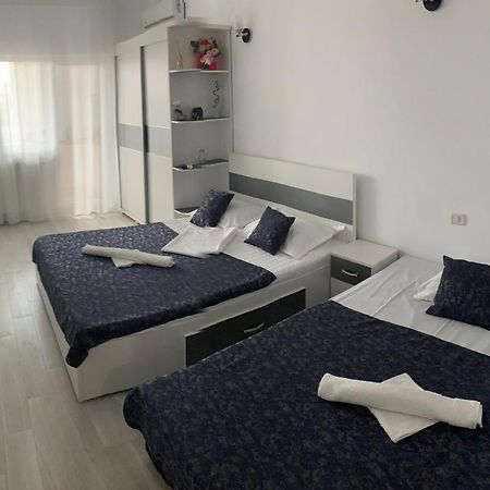 דירות אפורי נורד Sunny Garsoniera מראה חיצוני תמונה