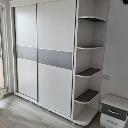 דירות אפורי נורד Sunny Garsoniera מראה חיצוני תמונה